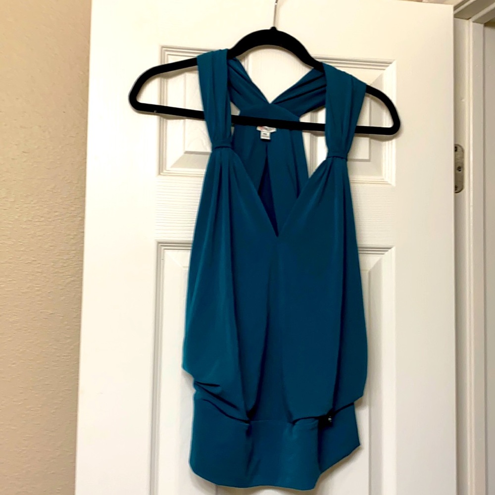 Guess Top